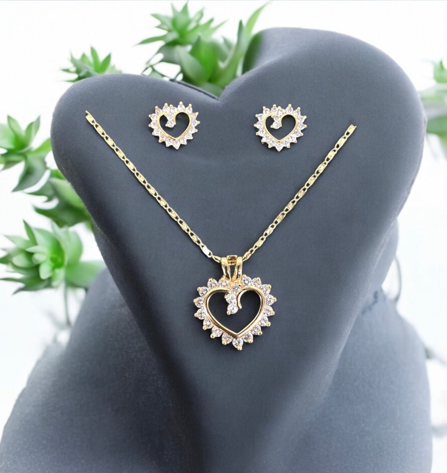 18K Gold Filled Heart Necklace and Earring Set