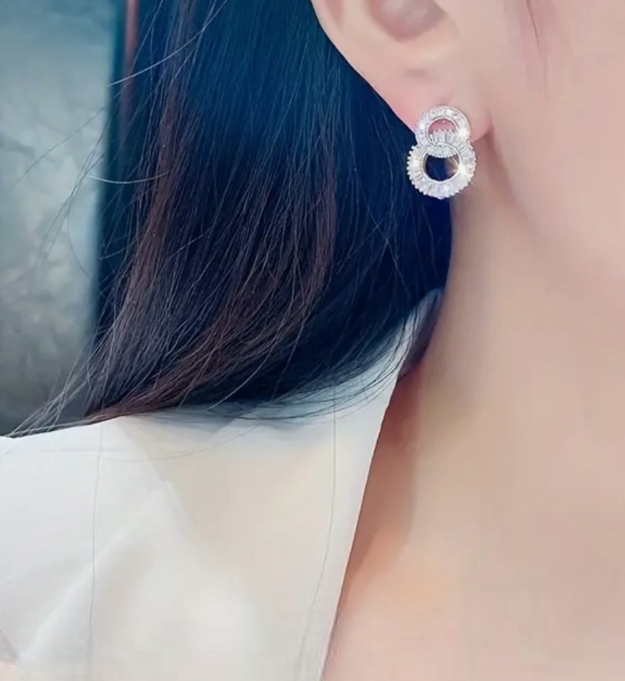 Sterling Silver Zirconia Stud Earring Overlapping Circle