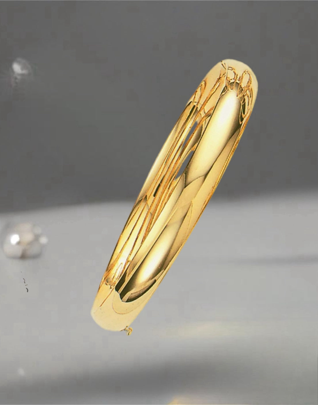 Genuine Solid Gold 14K Timeless Italian Elegance Bangle