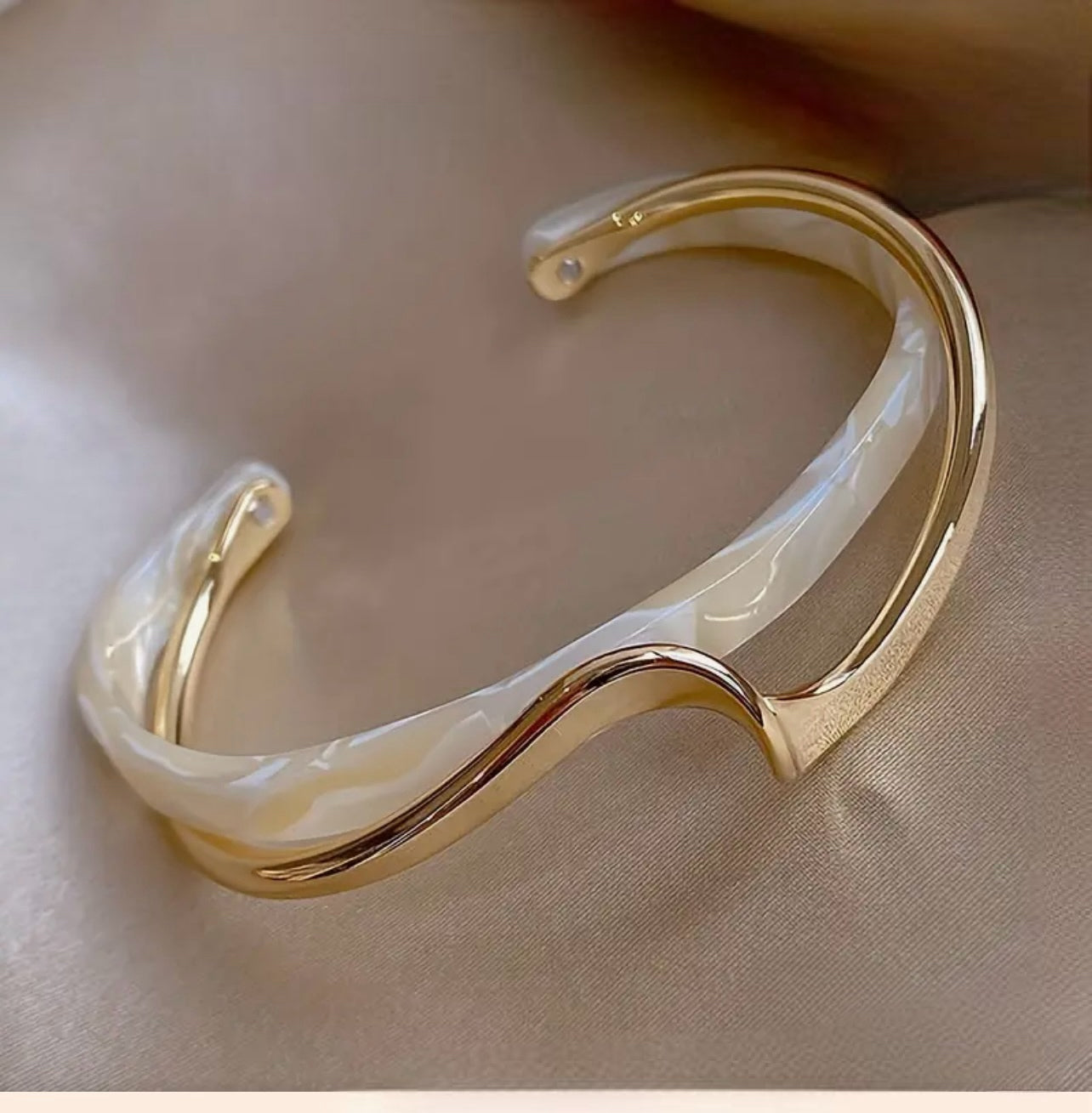 18K Gold Plated Wave Cuff Bangle with Faux Pearl