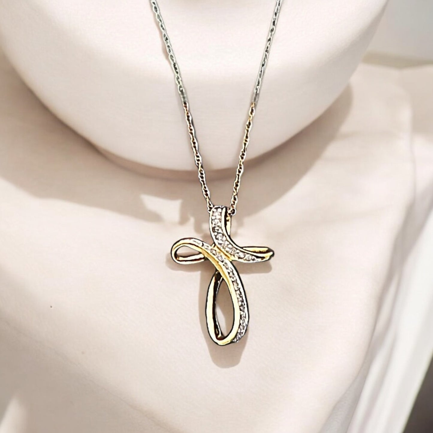 Genuine Solid 14K White Gold Diamond Cross Pendant Necklace