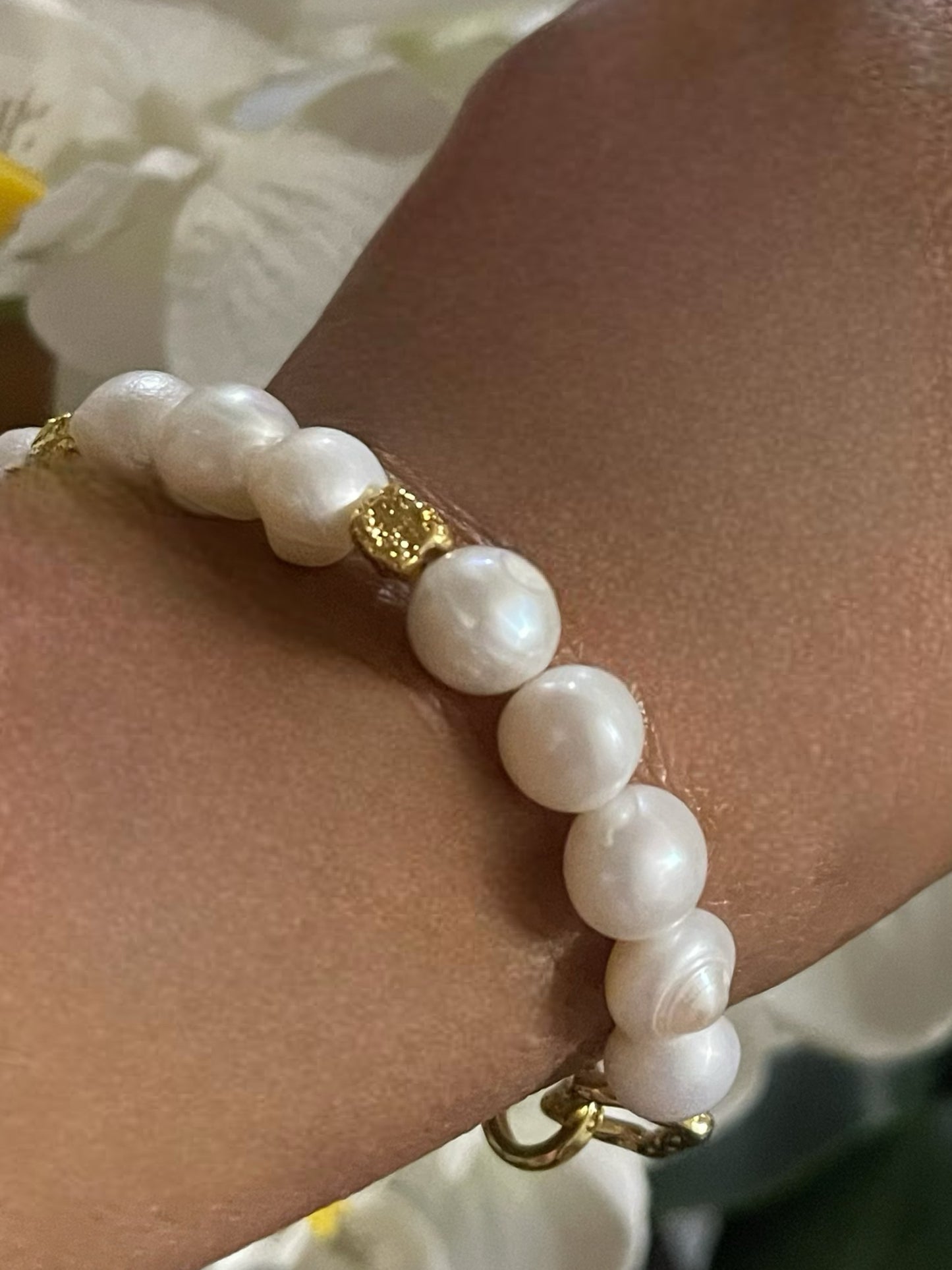 Genuine Fresh Water Pearls Bracelet Pearls with 18k Gold plated details