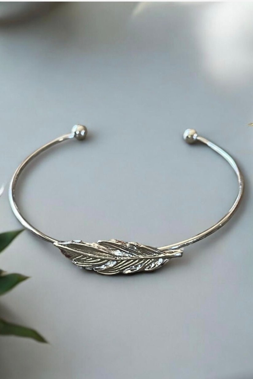 Silver Feather Fashion Bracelet