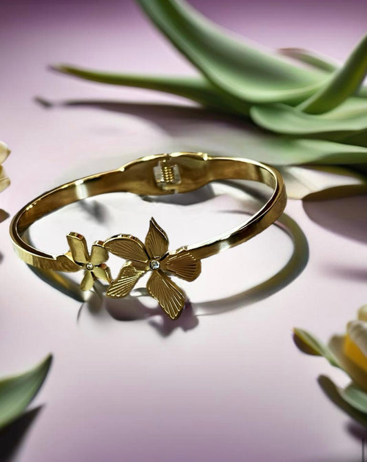 18K Gold Plated Flower Bangle