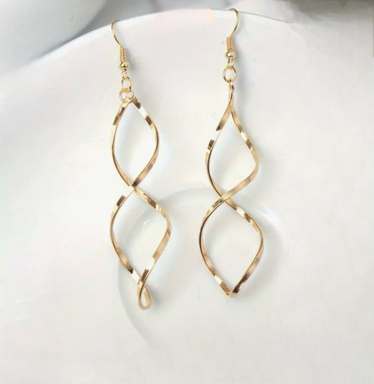 Fashionable Twisted Marseille Earrings