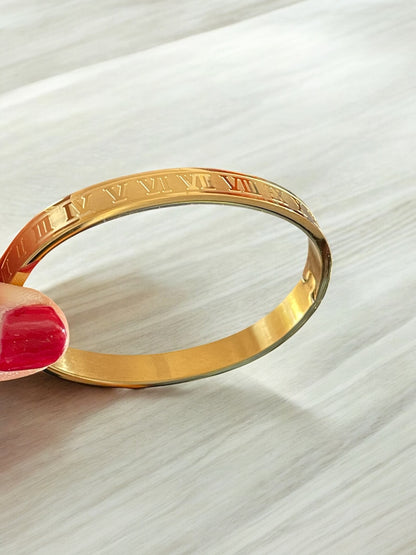 Stanley Steel - Sophia Bracelet in Roman letters Design